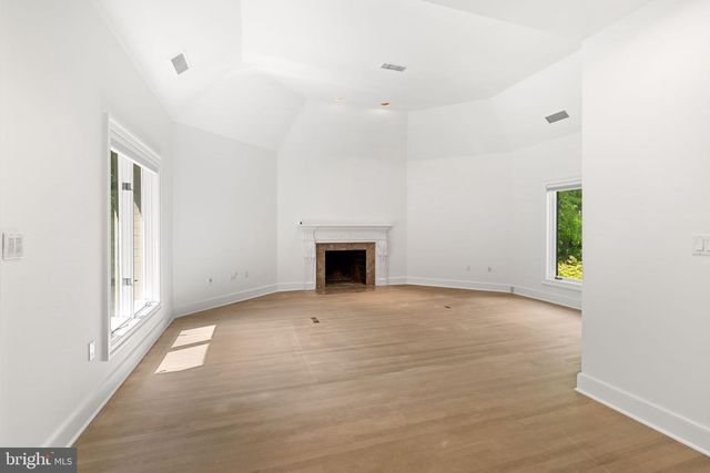 10823 LOCKLAND, Potomac, MD 20854