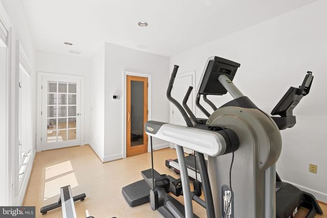 10823 LOCKLAND, Potomac, MD 20854