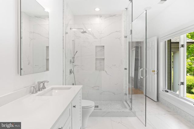 10823 LOCKLAND, Potomac, MD 20854