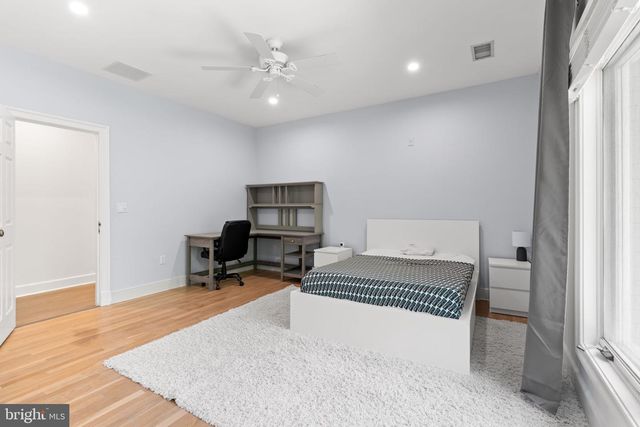 10823 LOCKLAND, Potomac, MD 20854
