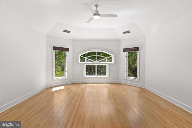 10823 LOCKLAND, Potomac, MD 20854