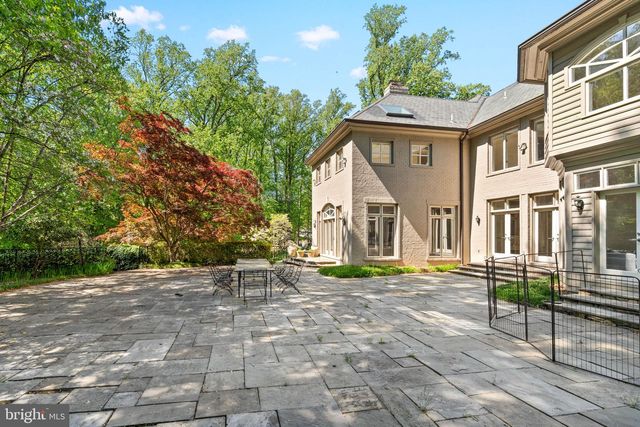 10823 LOCKLAND, Potomac, MD 20854