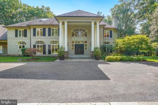 10823 LOCKLAND, Potomac, MD 20854