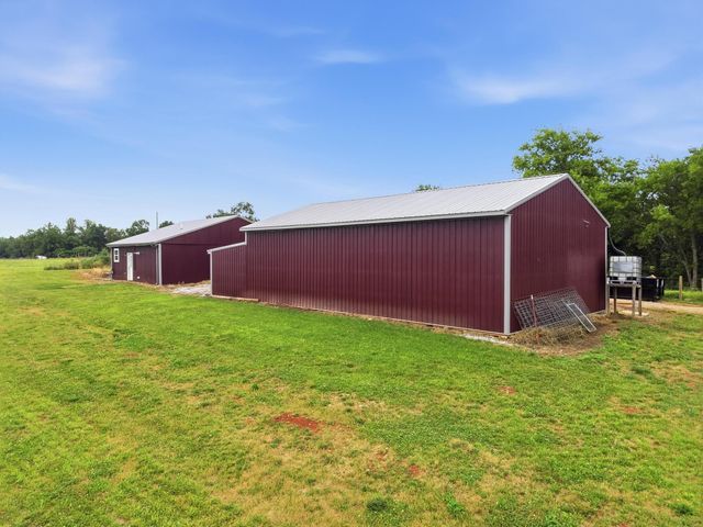 1050 Franks Ferry Rd, Sparta, TN 38583