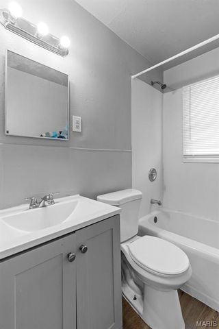 8433 1st Street, Berkeley, MO 63134