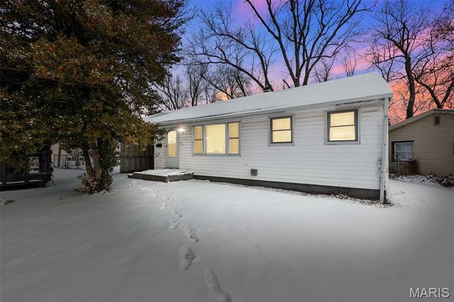 8433 1st Street, Berkeley, MO 63134