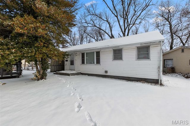 8433 1st Street, Berkeley, MO 63134