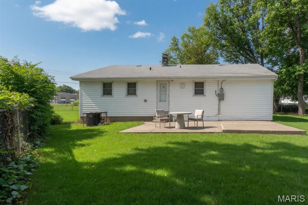 8433 1st Street, Berkeley, MO 63134