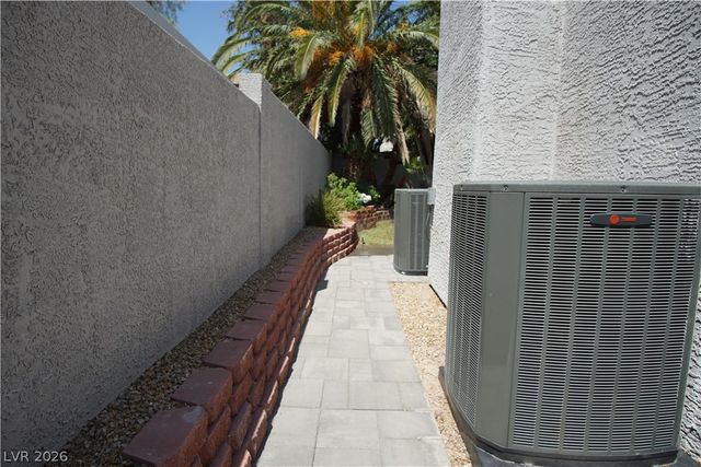 7789 Brook Valley Drive, Las Vegas, NV 89123