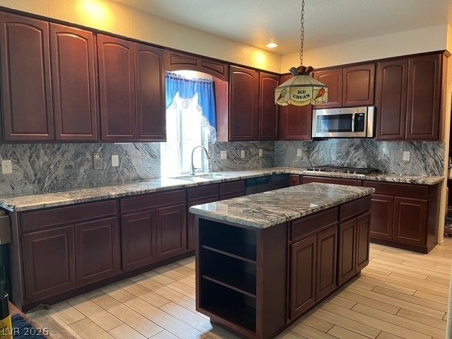 7789 Brook Valley Drive, Las Vegas, NV 89123