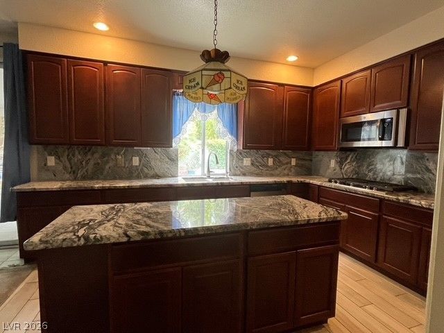 7789 Brook Valley Drive, Las Vegas, NV 89123