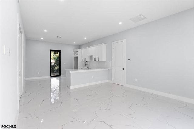 3501 E 10th ST, Lehigh Acres, FL 33972