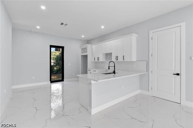 3501 E 10th ST, Lehigh Acres, FL 33972
