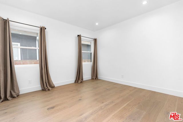 1901 S Point View Street, Los Angeles, CA 90034