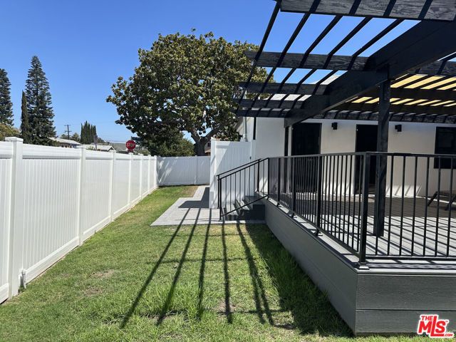 1901 S Point View Street, Los Angeles, CA 90034