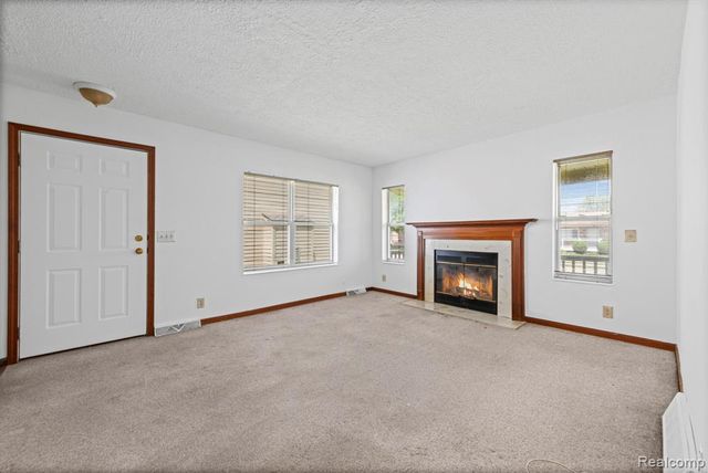 941 Pine Street, Wyandotte, MI 48192