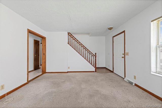 941 Pine Street, Wyandotte, MI 48192