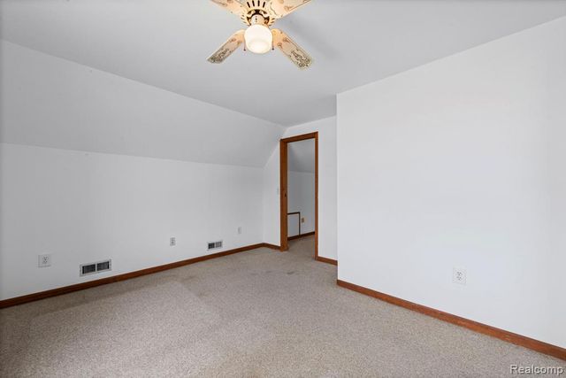 941 Pine Street, Wyandotte, MI 48192