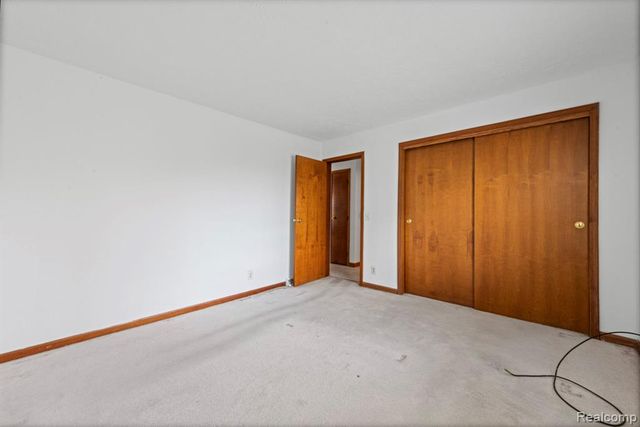 941 Pine Street, Wyandotte, MI 48192
