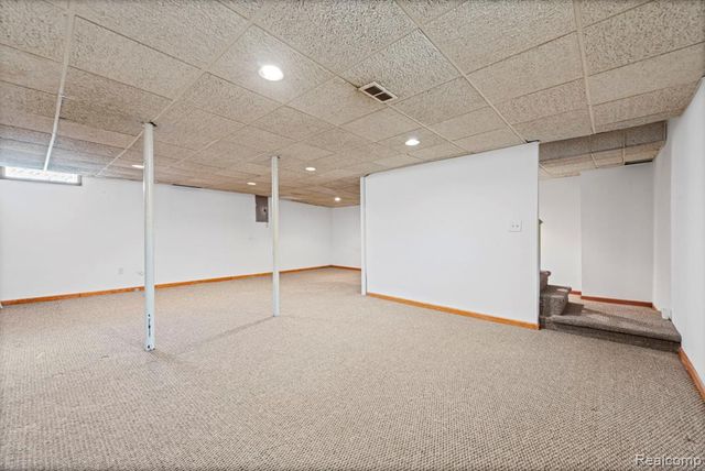 941 Pine Street, Wyandotte, MI 48192