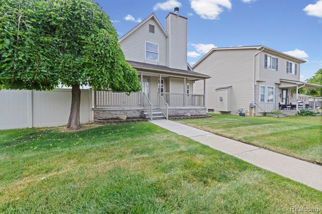 941 Pine Street, Wyandotte, MI 48192