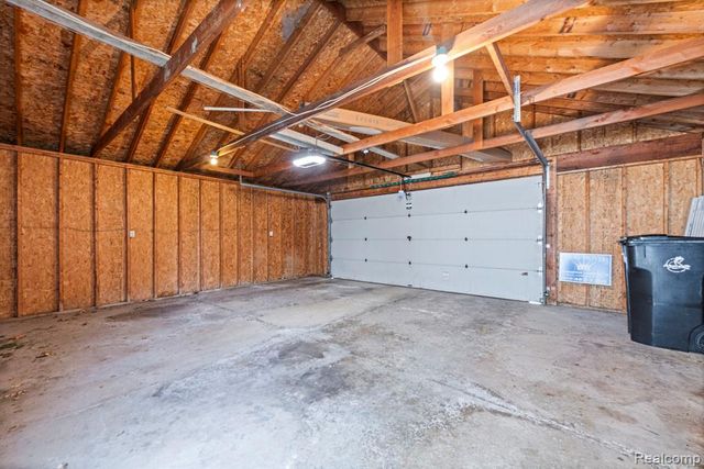 941 Pine Street, Wyandotte, MI 48192