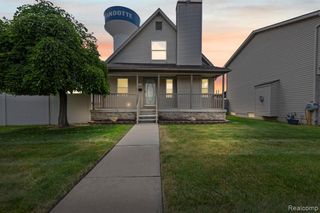 941 Pine Street, Wyandotte, MI 48192