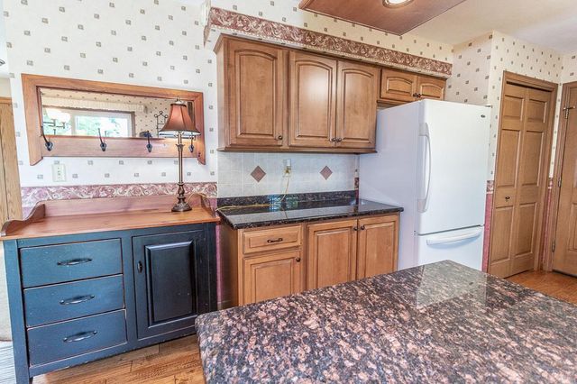 N3212 BEAN CITY ROAD, New London, WI 54961