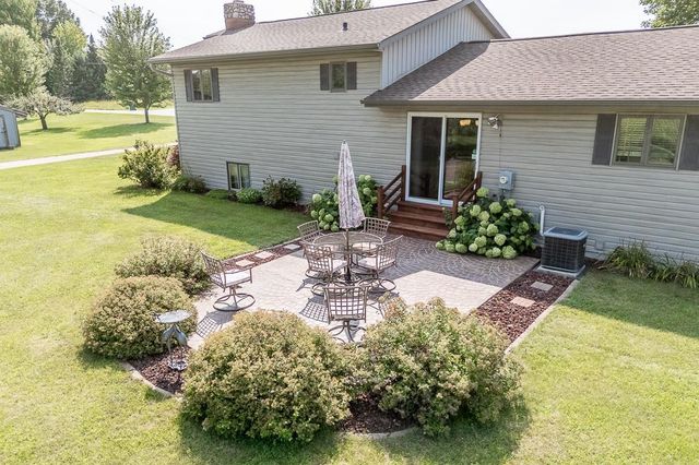 N3212 BEAN CITY ROAD, New London, WI 54961