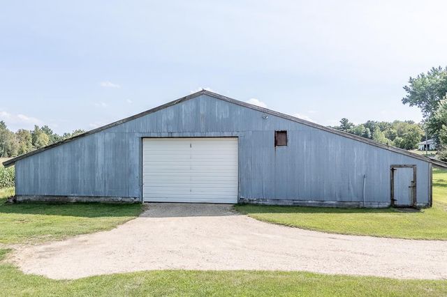 N3212 BEAN CITY ROAD, New London, WI 54961