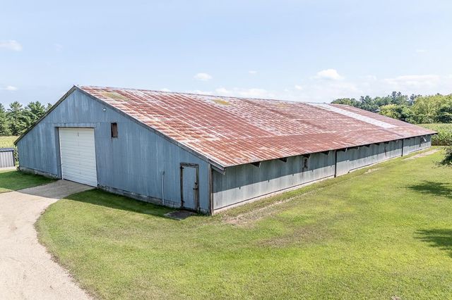 N3212 BEAN CITY ROAD, New London, WI 54961