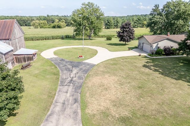 N3212 BEAN CITY ROAD, New London, WI 54961