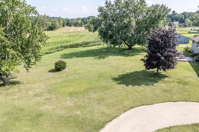 N3212 BEAN CITY ROAD, New London, WI 54961
