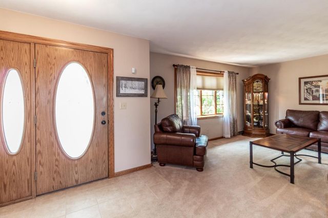 N3212 BEAN CITY ROAD, New London, WI 54961