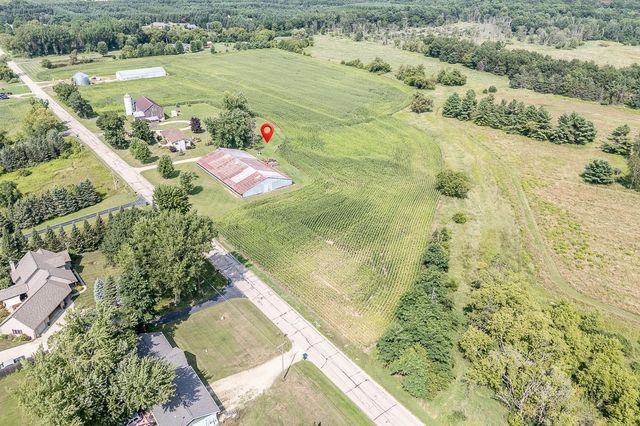 N3212 BEAN CITY ROAD, New London, WI 54961