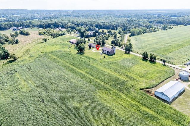 N3212 BEAN CITY ROAD, New London, WI 54961