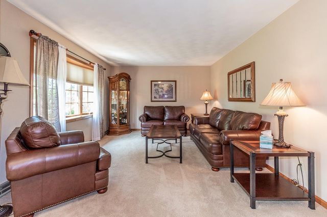 N3212 BEAN CITY ROAD, New London, WI 54961
