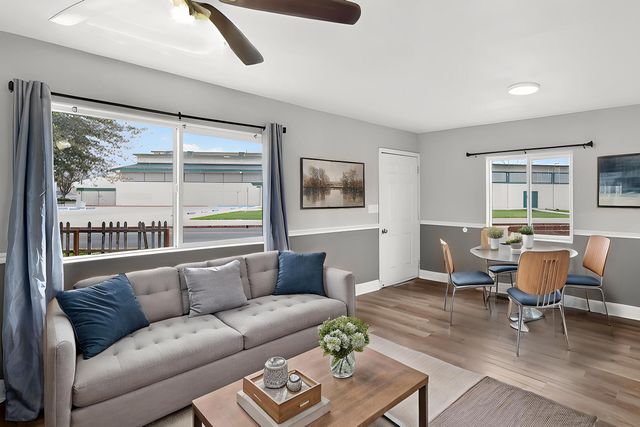 247 S College, Dinuba, CA 93618