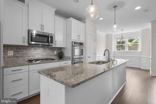 4602 WOODBERRY ST, Riverdale, MD 20737