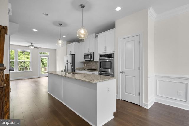4602 WOODBERRY ST, Riverdale, MD 20737