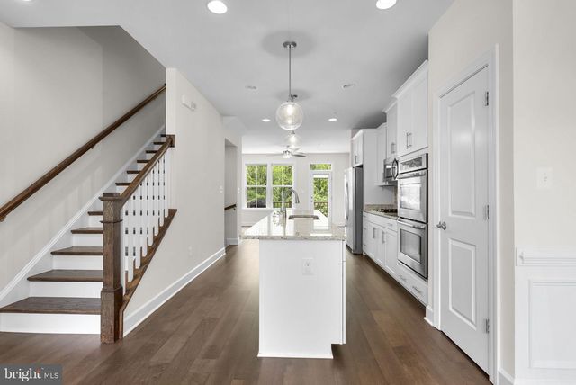 4602 WOODBERRY ST, Riverdale, MD 20737
