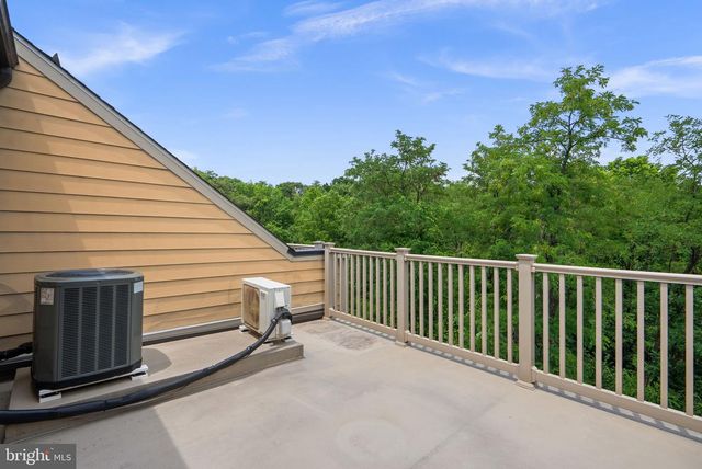 4602 WOODBERRY ST, Riverdale, MD 20737