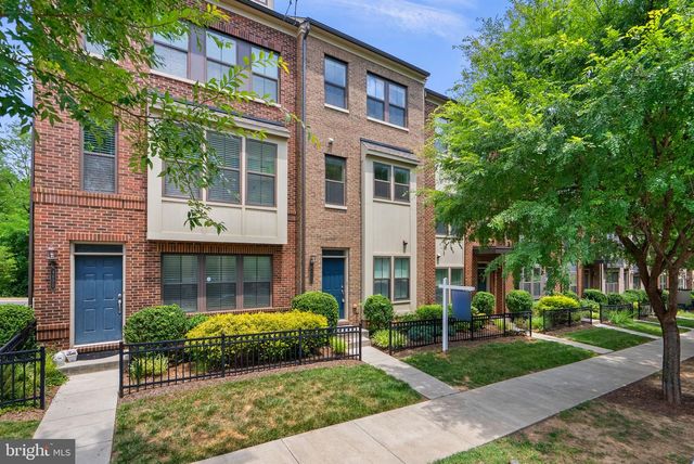 4602 WOODBERRY ST, Riverdale, MD 20737