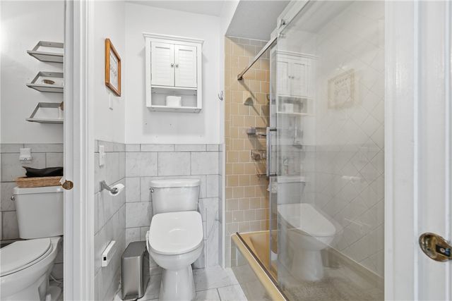 196 Old River Road 8F, Lincoln, RI 02865