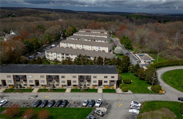 196 Old River Road 8F, Lincoln, RI 02865