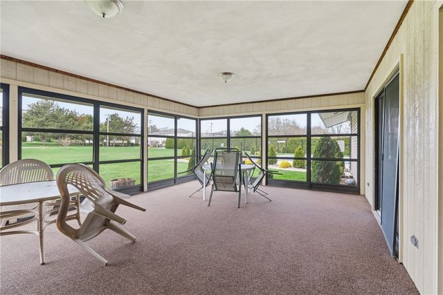 196 Old River Road 8F, Lincoln, RI 02865