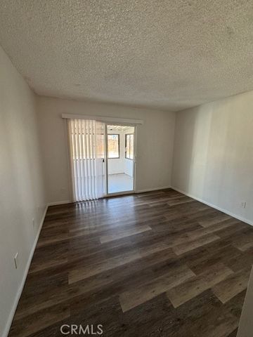 2196 W Oakland, Hemet, CA 92545