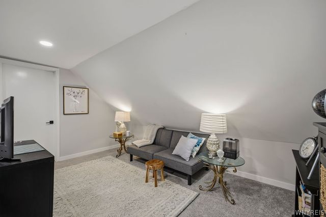 24 Meaford Road, Cheektowaga, NY 14215