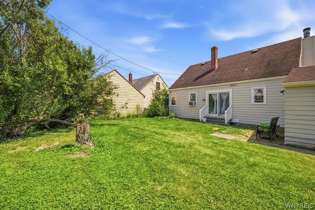 24 Meaford Road, Cheektowaga, NY 14215