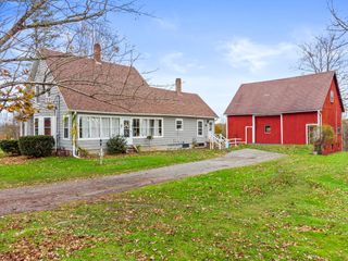 52 Creamery Hill Rd, Orange, MA 01364